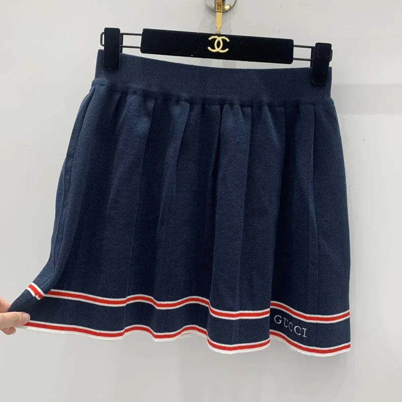 Gucci Women Pleated Skirt with Striped Trim 691712XKD274915