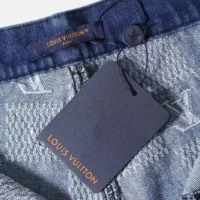 Louis Vuitton LV Men Embroidered Damier Denim Shorts-1AFVO3 (1)