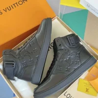 Louis Vuitton LV Men Rivoli Sneaker Boot-Black 1A8K1T (1)