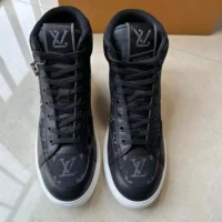 Louis Vuitton LV Men Rivoli Sneaker Boot-Black 1AARCE (1)