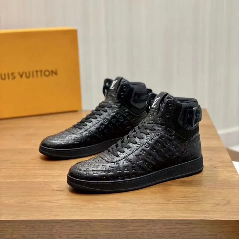 Louis Vuitton LV Men Rivoli Sneaker Boot-Black 1AC4VR