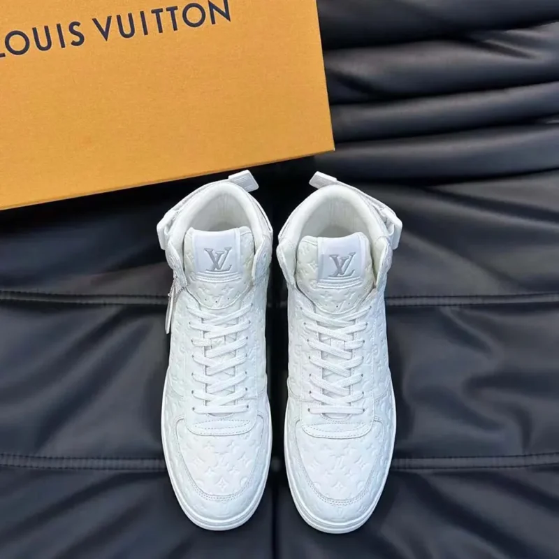 Louis Vuitton LV Men Rivoli Sneaker Boot-White 1AC4V9