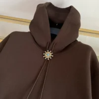 Louis Vuitton Men Embellished Cotton Hoodie 1AFWVV (1)