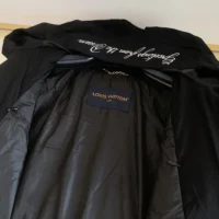 Louis Vuitton Men Technical Wool Parka 1AFRJ8 (1)