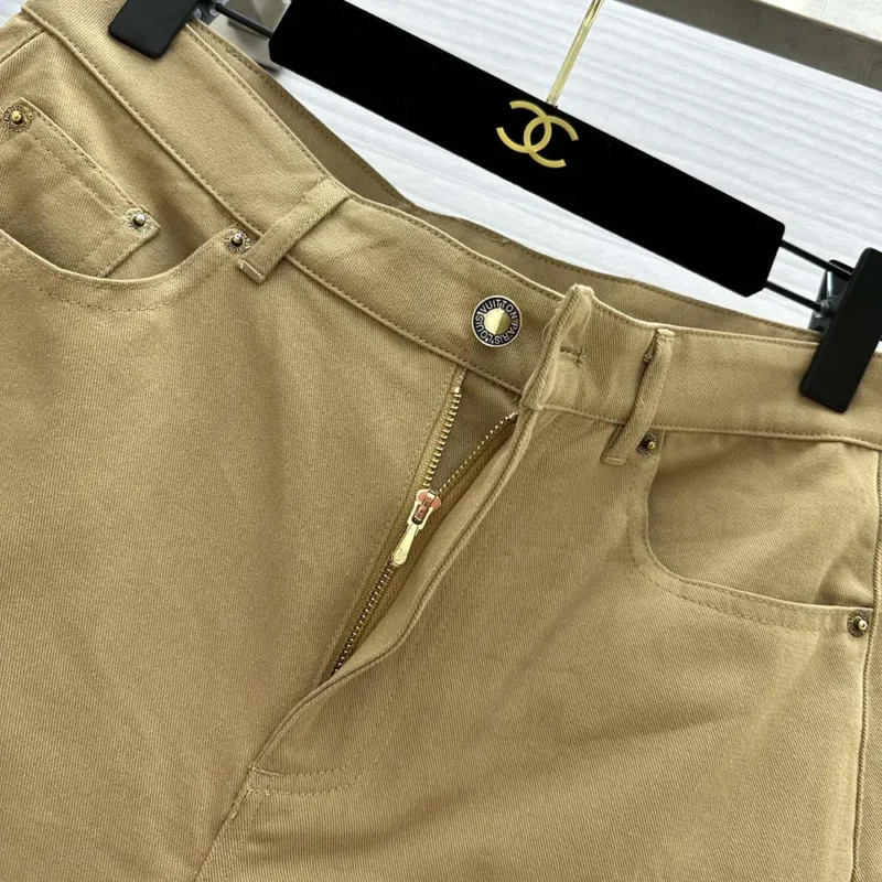 Louis Vuitton Women LV Straight-Cut Gabardine Shorts 1AFPGE