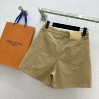 Louis Vuitton Women LV Straight-Cut Gabardine Shorts 1AFPGE (1)