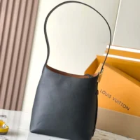 Louis Vuitton Women Low Key Hobo PM-Black M25352 (1)