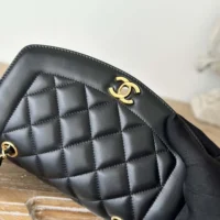 Chanel Women Flap Bag in Lambskin and Patent Calfskin-Black (2)