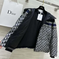 Dior Women Reversible Cropped Puffer Jacket Blue and Ecru Dior Oblique Quilted Technical Taffeta (1)