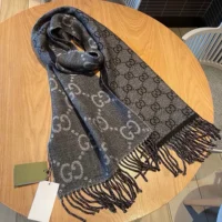 Gucci Unisex GG Jacquard Pattern Knit Scarf with Tassels-Black 6766104G2001061 (1)