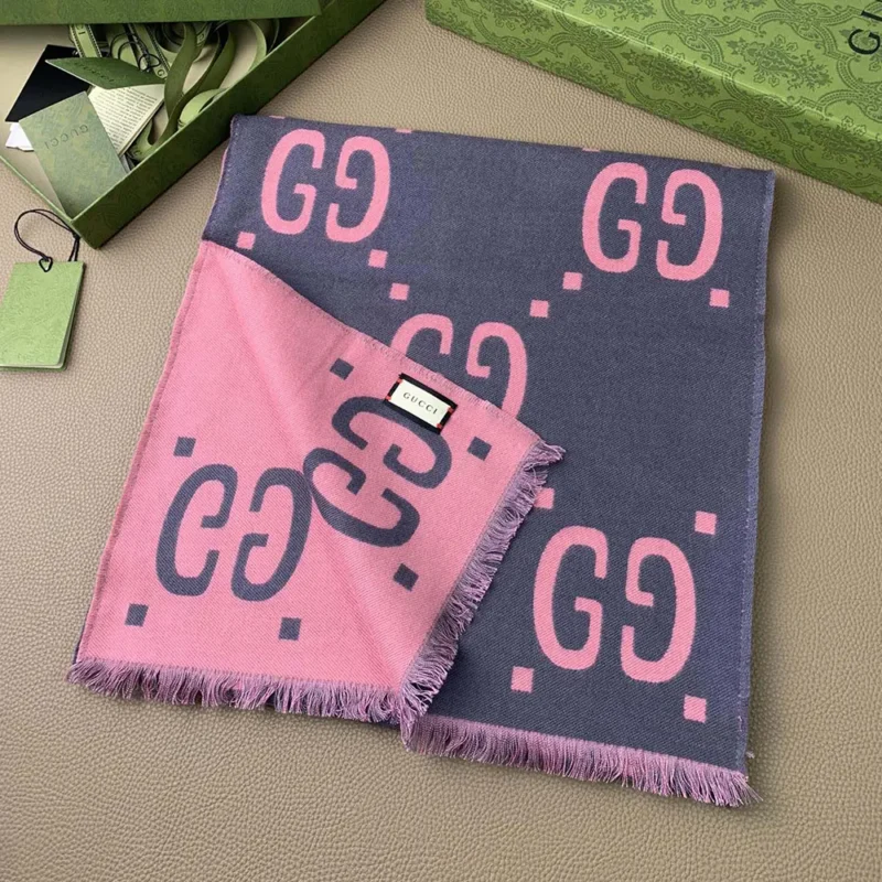 Gucci Unisex GG Jacquard Wool Silk Scarf-Pink ‎5580073G6361272