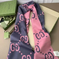 Gucci Unisex GG Jacquard Wool Silk Scarf-Pink ‎5580073G6361272 (1)