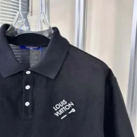 Louis Vuitton Men Embroidered Signature Cotton Polo-Black 1AATR8 (2)