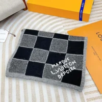 Louis Vuitton Unisex Damier Heritage Scarf-Black M90776 (1)