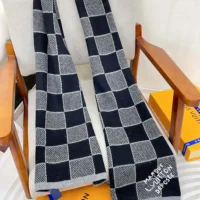 Louis Vuitton Unisex Damier Heritage Scarf-Black M90776 (1)