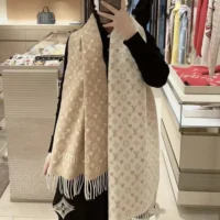 Louis Vuitton Unisex Game On Scarf-Beige M76900 (1)