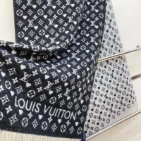 Louis Vuitton Unisex Game On Scarf-Black MP2907 (1)