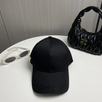 Louis Vuitton Unisex LV Filigram Cap-Black M7293M