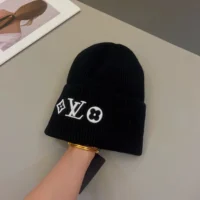 Louis Vuitton Unisex LV Headline Beanie-Black M77872 (1)