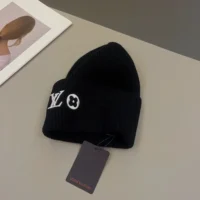 Louis Vuitton Unisex LV Headline Beanie-Black M77872 (1)