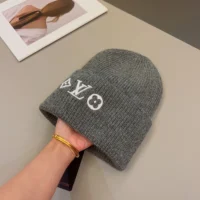 Louis Vuitton Unisex LV Headline Beanie-Grey M94833 (1)