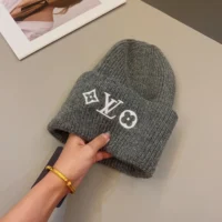 Louis Vuitton Unisex LV Headline Beanie-Grey M94833 (1)