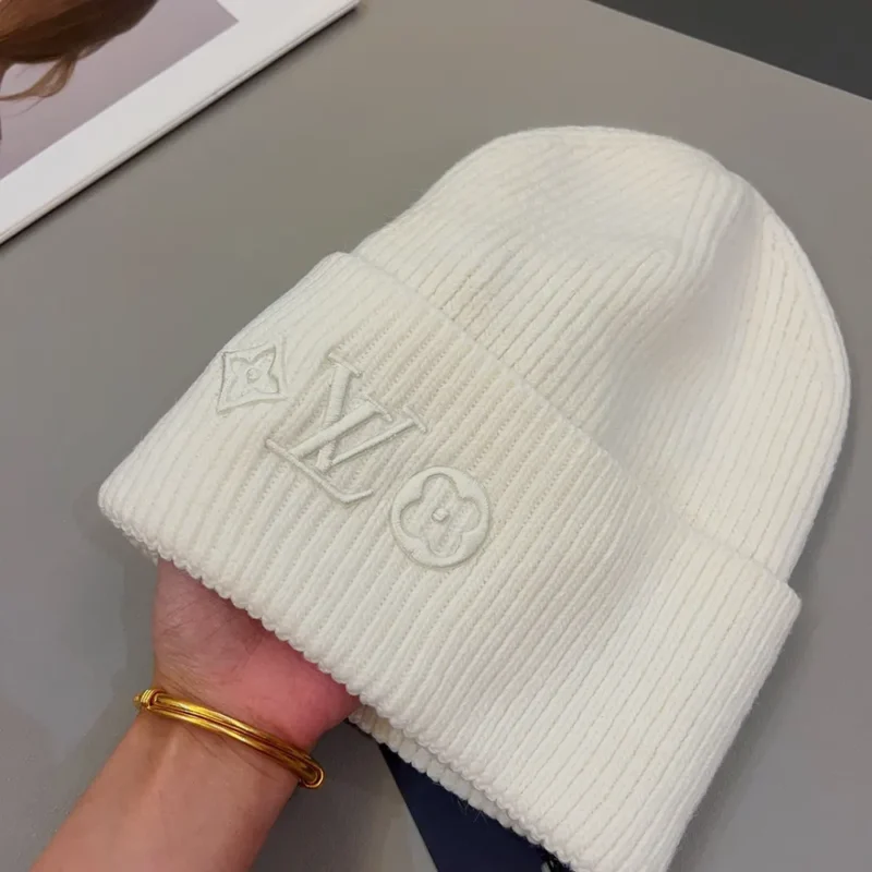 Louis Vuitton Unisex LV Headline Beanie-White M77873