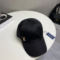 Louis Vuitton Unisex LV Iconic Cap-Black M7050L (1)