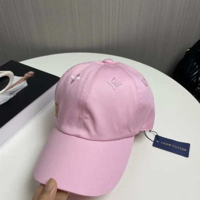 Louis Vuitton Unisex LV Iconic Cap-Pink M7061L