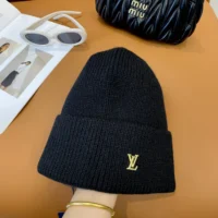 Louis Vuitton Unisex LV Spark Beanie-Black M77877 (1)