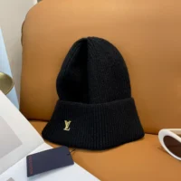 Louis Vuitton Unisex LV Spark Beanie-Black M77877 (1)