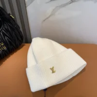 Louis Vuitton Unisex LV Spark Beanie-White M77882 (1)