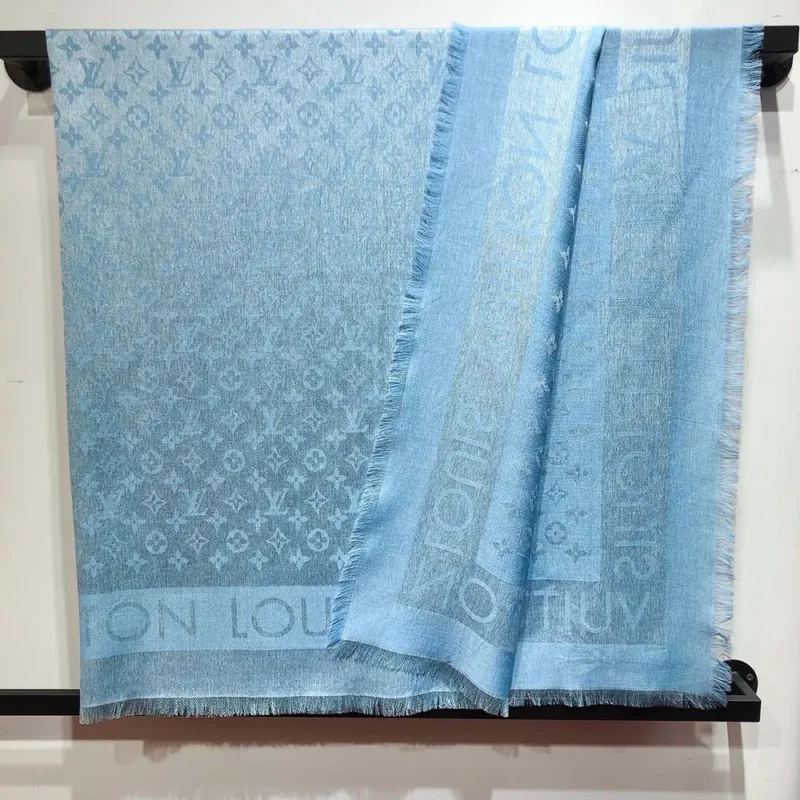 Louis Vuitton Unisex Lock And Go Shine Shawl-Blue M79981