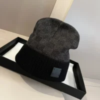 Louis Vuitton Unisex Néo Petit Damier Beanie-Black M77983 (1)