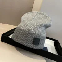 Louis Vuitton Unisex Néo Petit Damier Beanie-Grey M77985 (1)