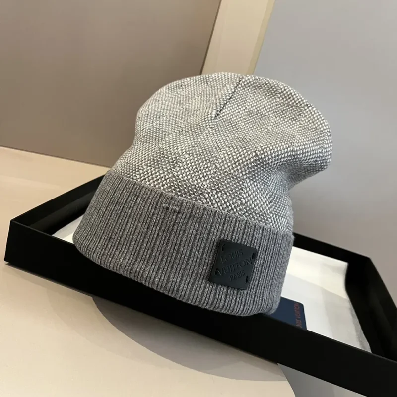 Louis Vuitton Unisex Néo Petit Damier Beanie-Grey M77985