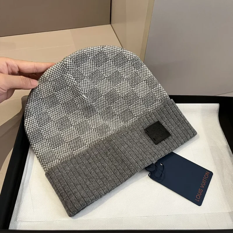 Louis Vuitton Unisex Néo Petit Damier Beanie-Grey M77985