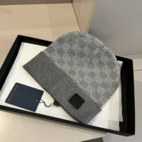 Louis Vuitton Unisex Néo Petit Damier Beanie-Grey M77985 (1)