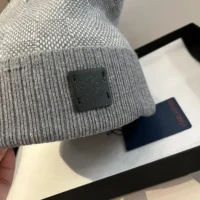 Louis Vuitton Unisex Néo Petit Damier Beanie-Grey M77985 (1)