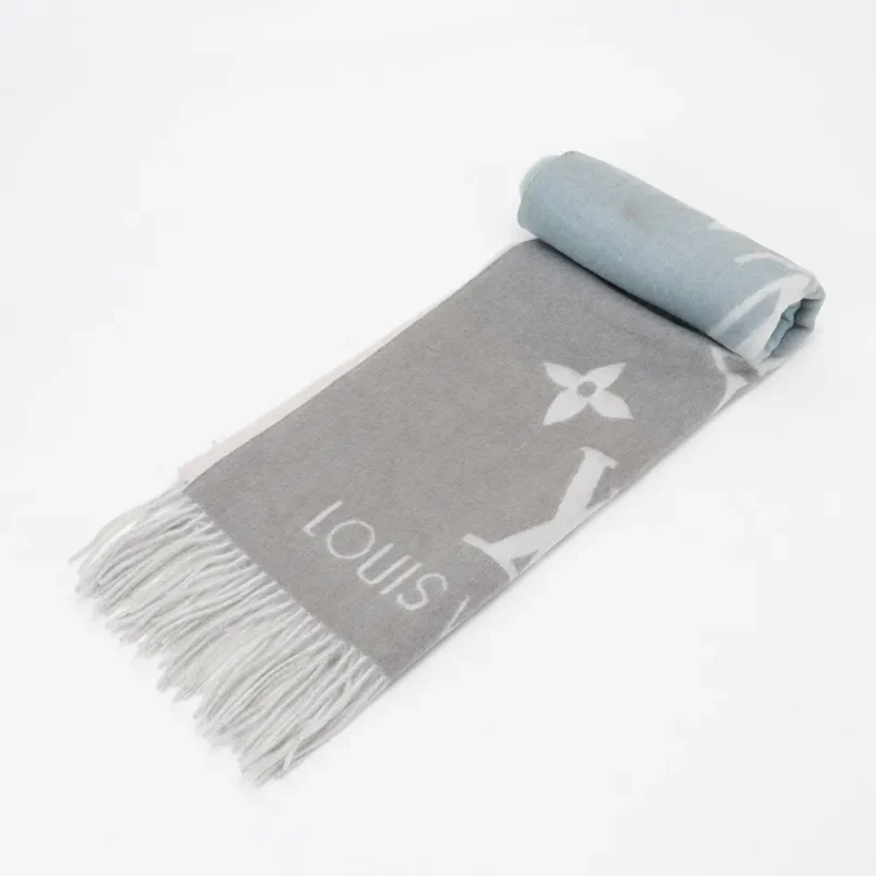 Louis Vuitton Unisex Reykjavik Gradient Scarf -Blue M70868