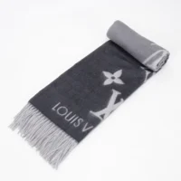 Louis Vuitton Unisex Reykjavik Gradient Scarf -Gray M76336 (1)