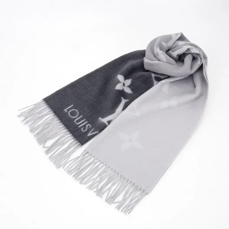 Louis Vuitton Unisex Reykjavik Gradient Scarf -Gray M76336