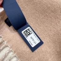 Louis Vuitton Unisex Reykjavik Scarf-Beige M78123 (1)