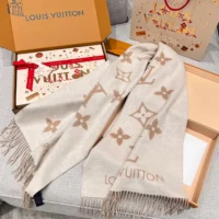 Louis Vuitton Unisex Reykjavik Scarf-Beige M78123 (1)