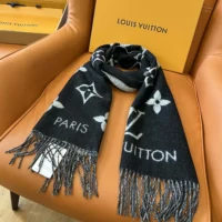 Louis Vuitton Unisex Reykjavik Scarf-Black M71040 (10)