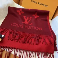 Louis Vuitton Unisex Reykjavik Scarf-Red M90895 (1)