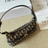 Dior Women 30 Montaigne Cigale Mini Bag Blue Dior Oblique Jacquard (1)