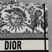 Dior Women Large Dior Book Tote White and Black Toile de Jouy Soleil Embroidery (1)