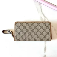 Gucci Women GG Emblem Zip Around Wallet 821207FAED09786 (1)