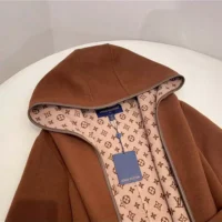 Louis Vuitton LV Women Manteau Signature Short Hooded Wrap Coat-AFCL3 (1)